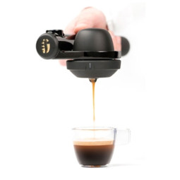 Empresa francesa desenvolve aparelho de café expresso outdoor: Handspresso