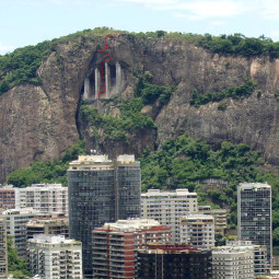 Escaladas no Cantagalo da Lagoa no Rio de Janeiro estão suspensas durante a semana até agosto