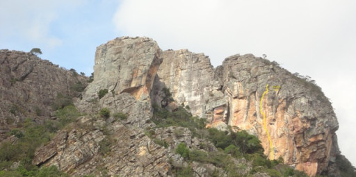 Via de escalada conquistada Serra do Lenheiro-MG pode ser a mais difícil do local