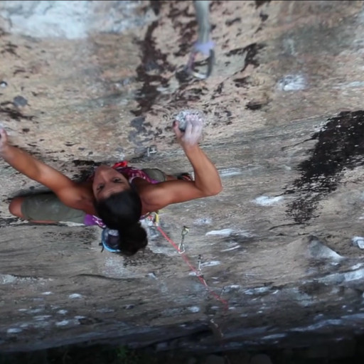 Assista ao vídeo de Daila Ojeda sobre sua viagem de escalada pelo Brasil