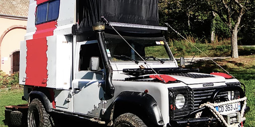 Empresa faz Land Rover para transformar-se em motorhome em 43 segundos