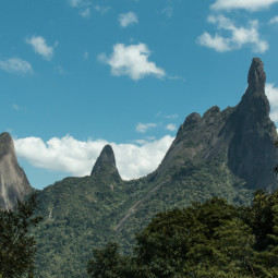 Dupla de escaladoras de Curitiba é resgatada no Rio de Janeiro