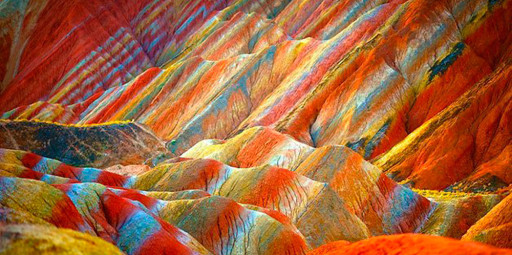 Guia essencial para Zhangye Danxia: O parque ecológico chinês com montanhas multicoloridas
