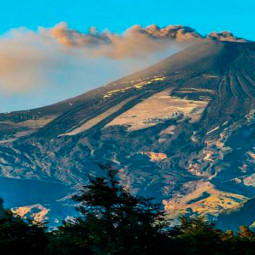 Vulcões na América do Sul: Quais são os mais interessantes para conhecer?
