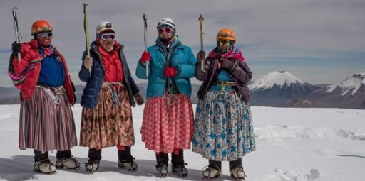 Cholitas escaladoras da Bolívia chegam ao cume do Aconcágua
