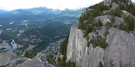 Escalador cai 25 metros e morre  – Acidente causa comoção na comunidade escaladora do Canadá