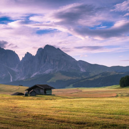 Quais são as 25 frases motivacionais que usam montanha como metáfora mais famosas da história