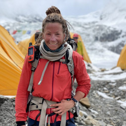Novo recorde de velocidade no Himalaia: seis picos de 8.000 metros em 29 dias