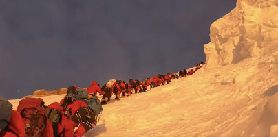 K2: 145 montanhistas no topo em um único dia – Montante é metade do que em toda a história