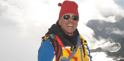 O alpinista de 80 anos que conquistou o Everest sem oxigênio