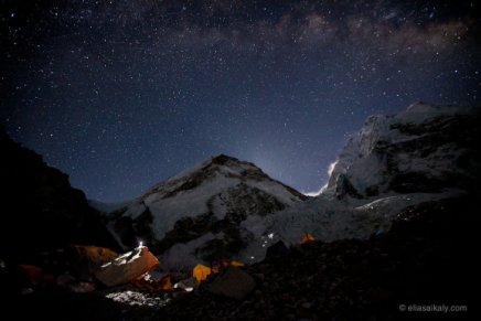 Assista ao belíssimo timelapse do Everest