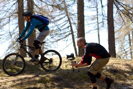 Produtor realiza curso para filmagem de videos de Mountain Bike