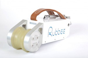 rubbee-electric-drive-system-turns-regular-bike-electric-designboom-01[1]