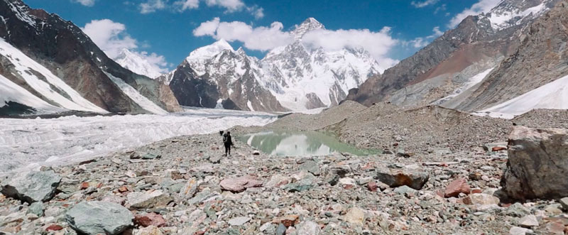 K2-and-the-invisible-footmen-2
