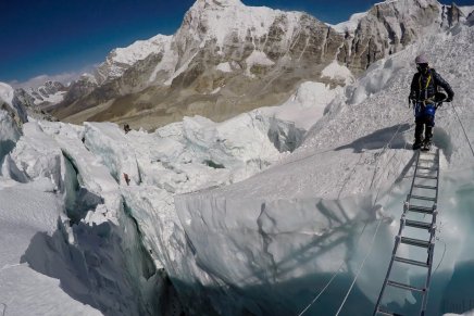 Cientistas encontram “gelo quente” no glaciar mais alto do mundo