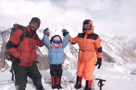Paquistanesa de 10 anos se torna a mais jovem do mundo a escalar uma montanha acima de 7.000 metros