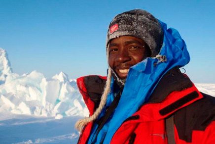 Sibusiso Vilane: O primeiro negro a subir o Monte Everest