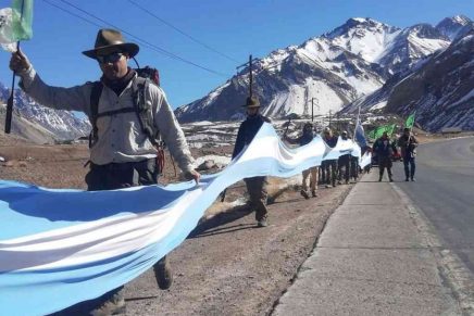 Guarda-parques de Mendoza fazem marcha de 200 km em defesa de áreas naturais