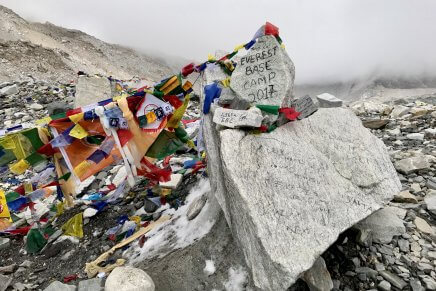 Qual lado do Everest é mais difícil de subir?