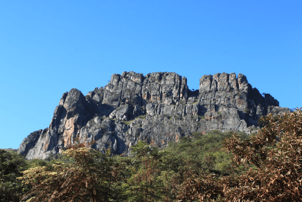Pedra Grande em Minas Gerais é ameaçada por mineradora
